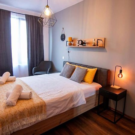 Appartement Аpartment With Free Parking à Sofia Extérieur photo