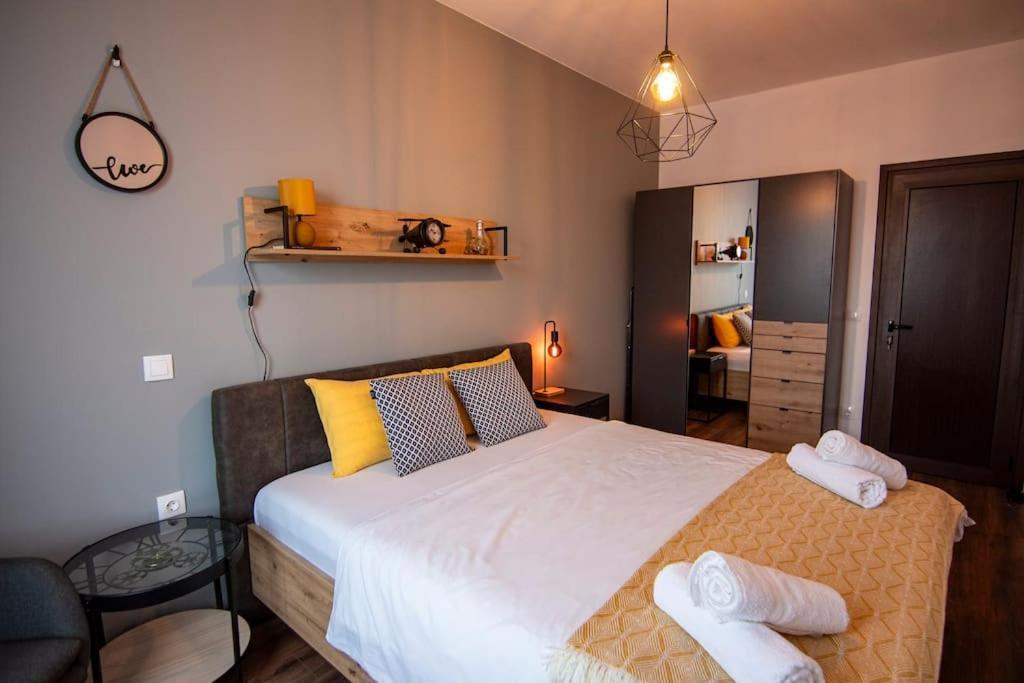 Appartement Аpartment With Free Parking à Sofia Extérieur photo