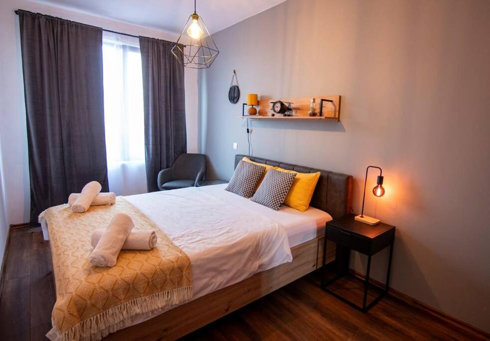 Appartement Аpartment With Free Parking à Sofia Extérieur photo